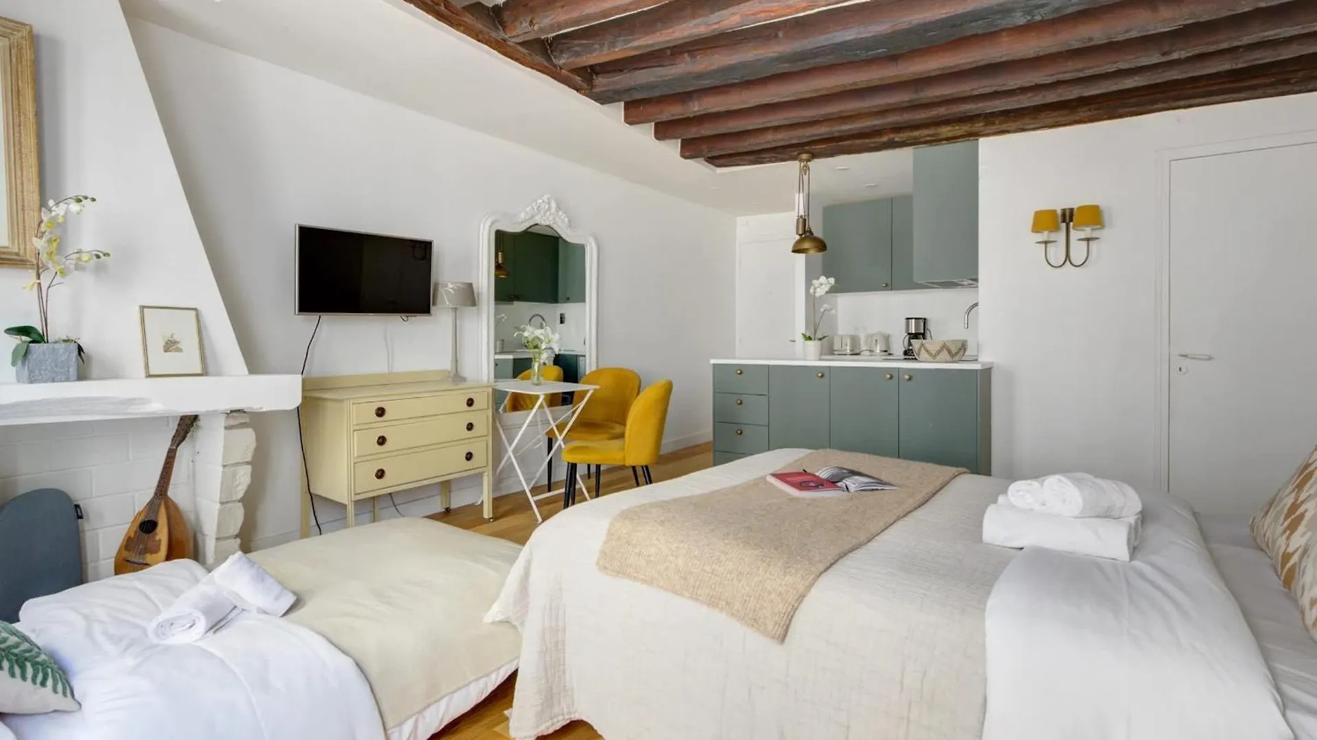 Le Marais - Cityapartmentstay Paris Apartment